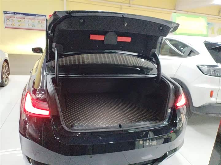 Фото 19 - BMW i3