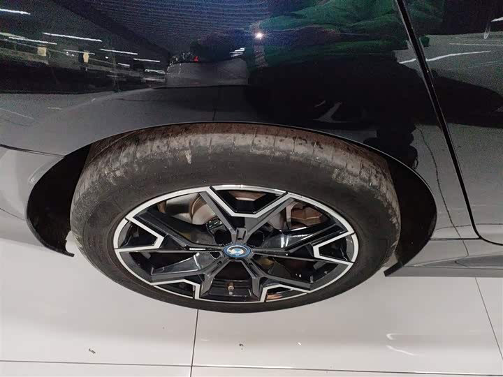 Фото 26 - BMW i3