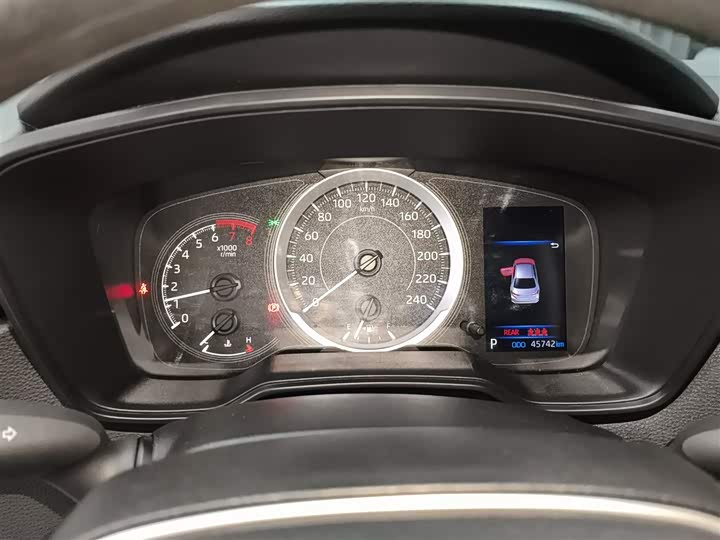 Фото 12 - Toyota Corolla