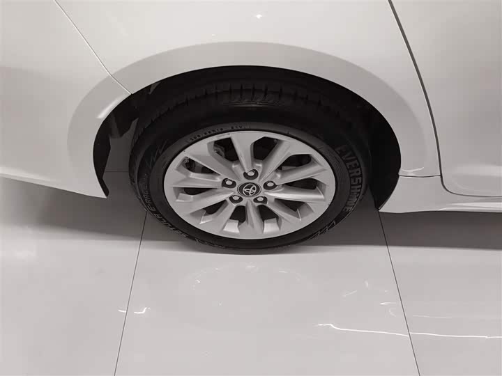 Фото 26 - Toyota Corolla