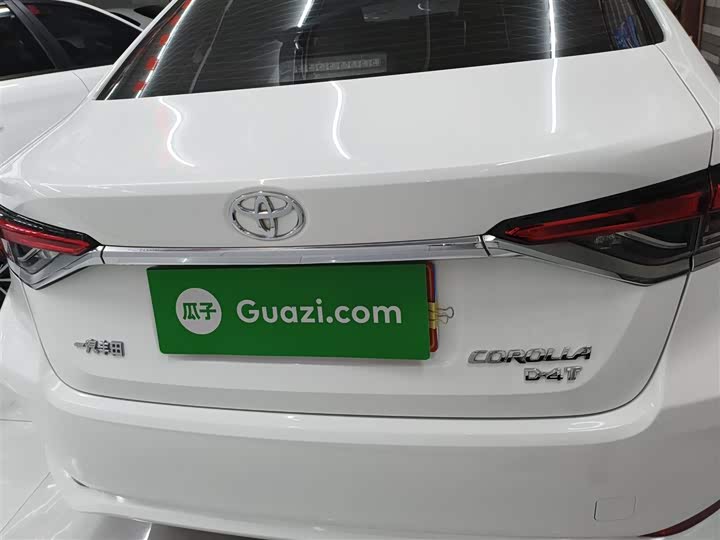 Фото 6 - Toyota Corolla