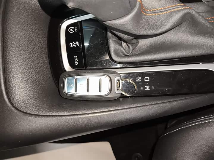 Фото 9 - Toyota Corolla