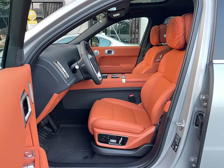 Фото 10 - LiXiang L7