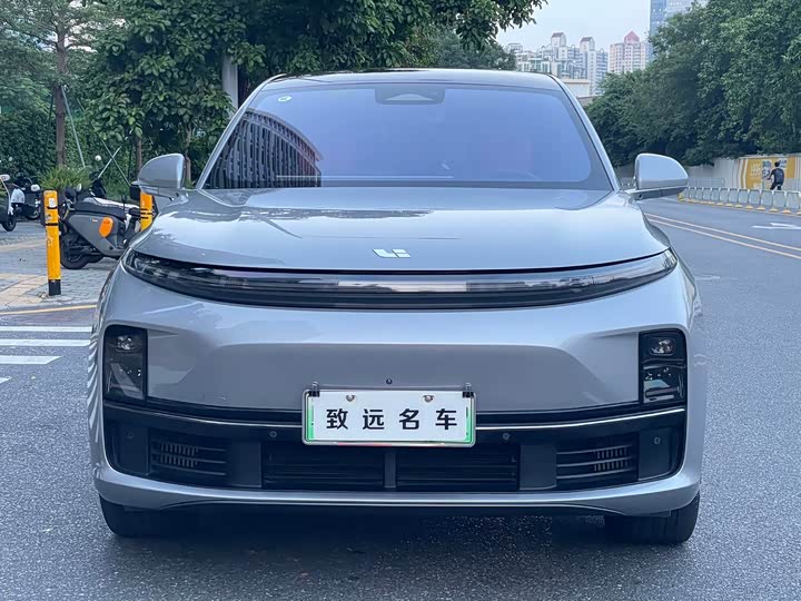 Фото 2 - LiXiang L7