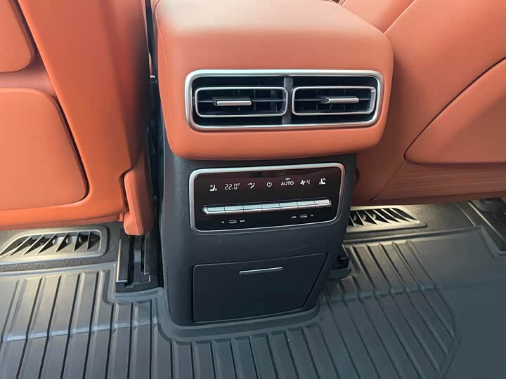 Фото 20 - LiXiang L7