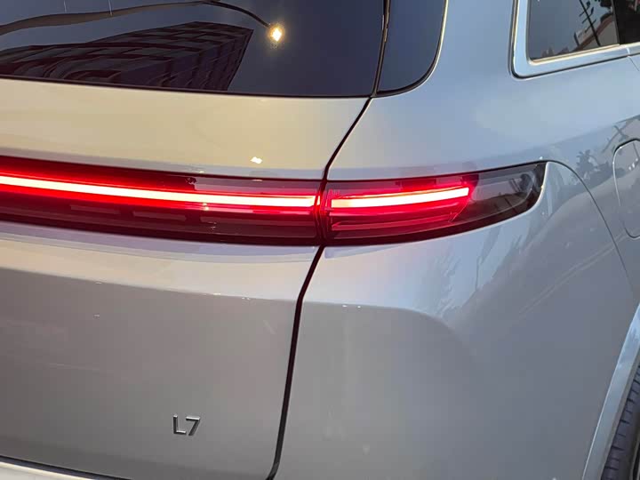 Фото 22 - LiXiang L7