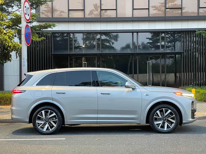 Фото 6 - LiXiang L7