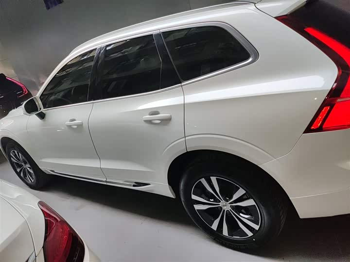 Фото 5 - Volvo XC60