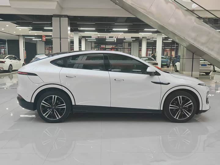 Фото 4 - XPeng G6