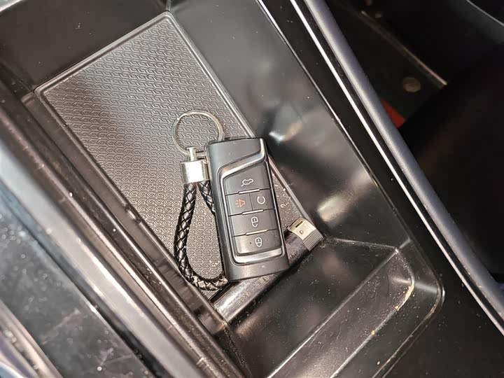 Фото 12 - GAC Trumpchi M8