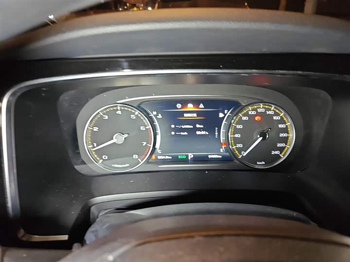 Фото 4 - GAC Trumpchi M8