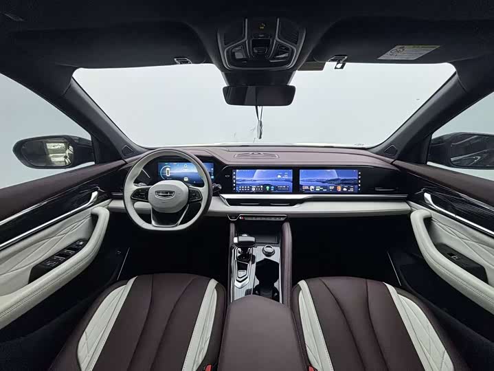 Фото 7 - Geely Monjaro