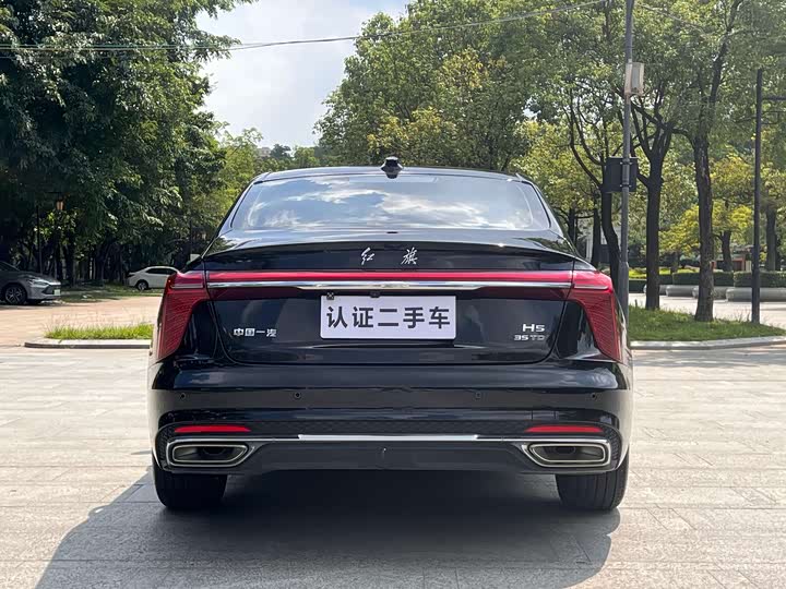 Фото 10 - Hongqi H5