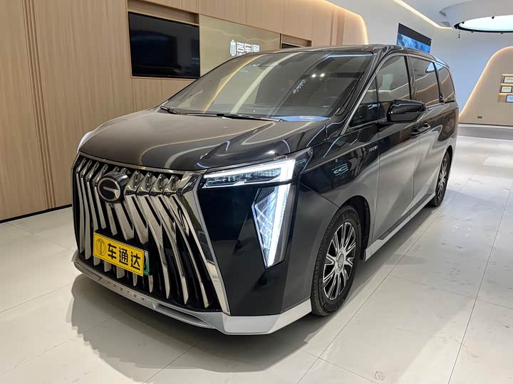 Фото 2 - GAC Trumpchi E9