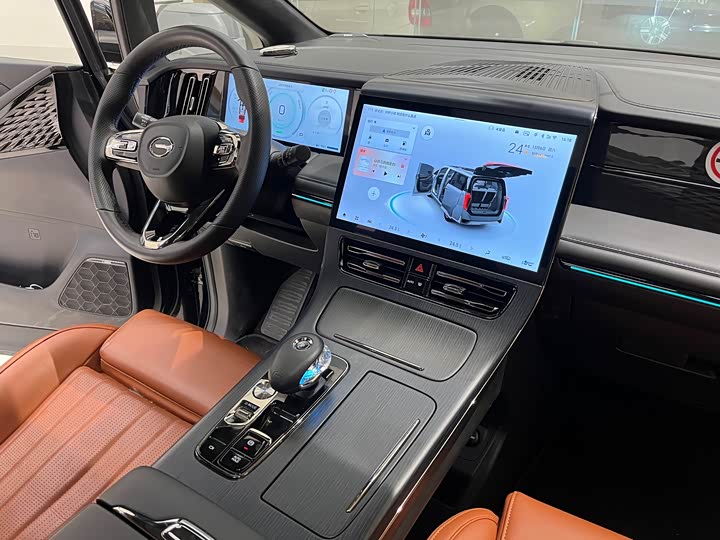 Фото 21 - GAC Trumpchi E9