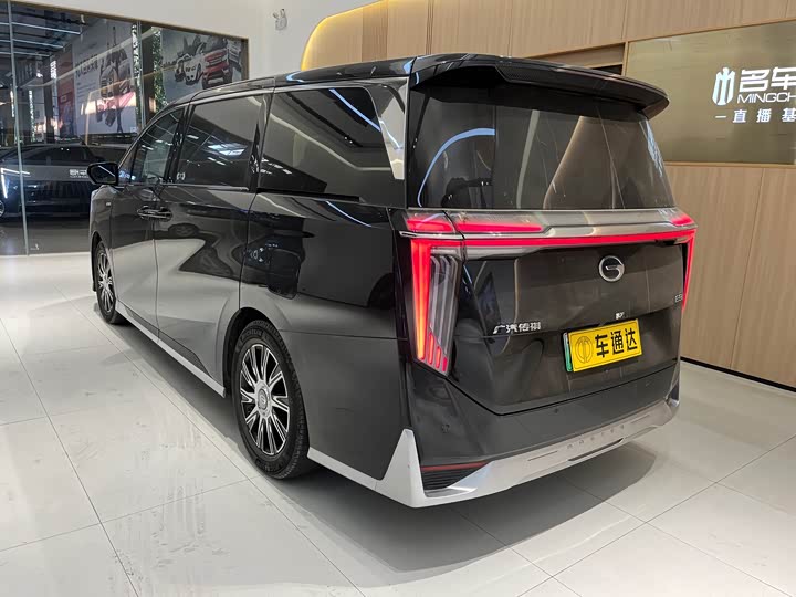 Фото 4 - GAC Trumpchi E9