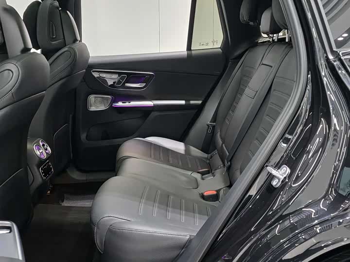 Фото 19 - Mercedes-Benz GLC-Class