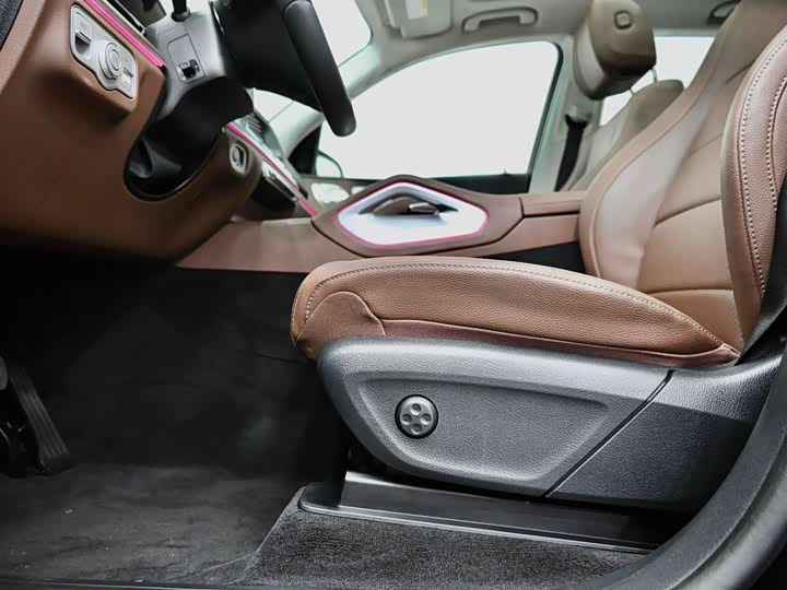 Фото 21 - Mercedes-Benz GLE-Class Hybrid