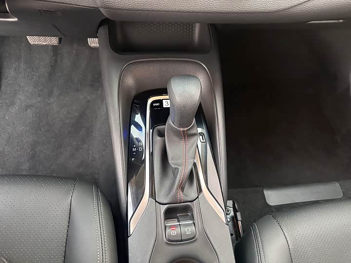 Фото 11 - Toyota Corolla