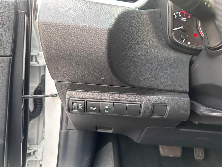 Фото 7 - Toyota Corolla