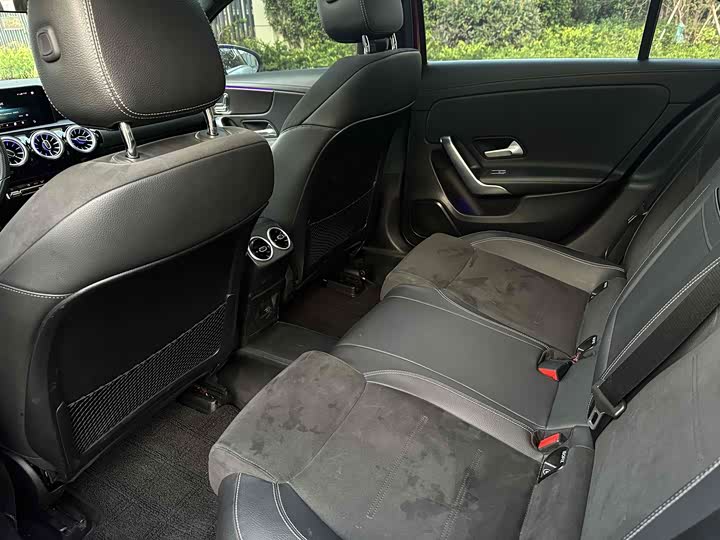 Фото 6 - Mercedes-Benz A-Class