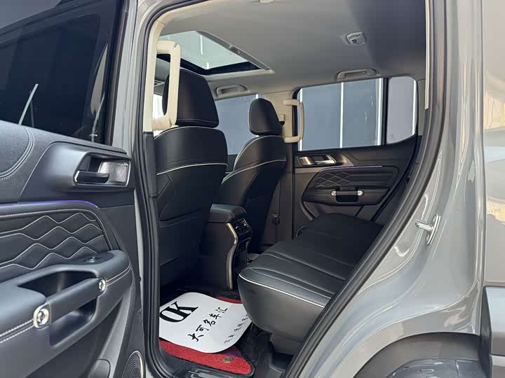 Фото 6 - Tank 300