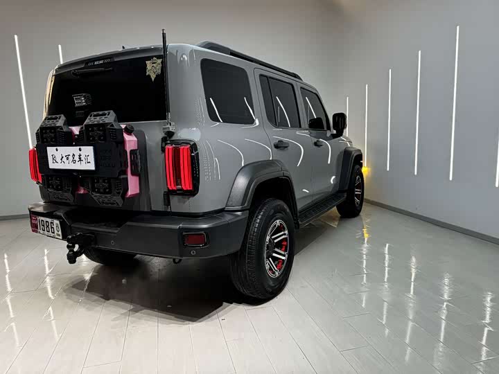 Фото 7 - Tank 300