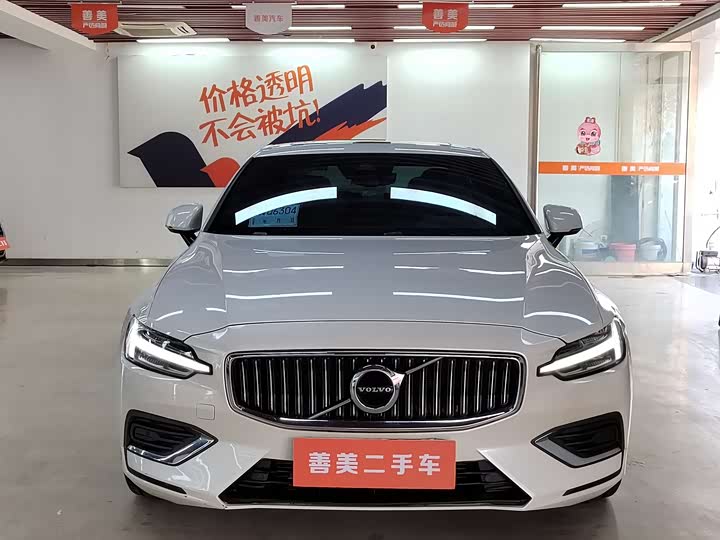 Фото 2 - Volvo S60