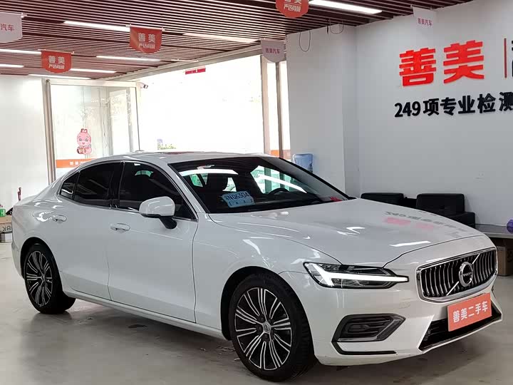 Фото 3 - Volvo S60