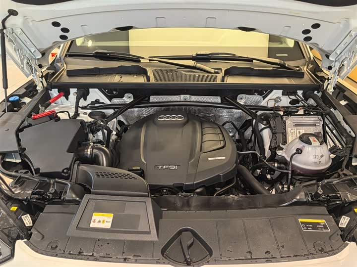 Фото 9 - Audi Q5L