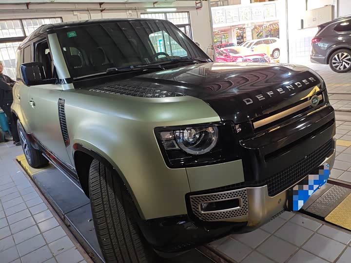 Фото 3 - Land Rover Defender