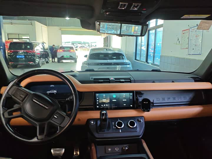 Фото 7 - Land Rover Defender