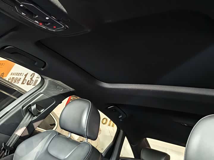 Фото 12 - Audi A6L