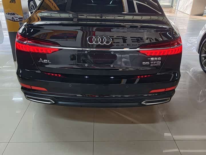 Фото 2 - Audi A6L