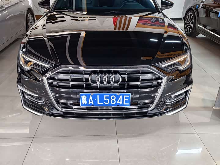 Фото 5 - Audi A6L