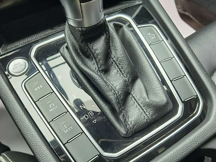 Фото 13 - Volkswagen Magotan GTE Hybrid