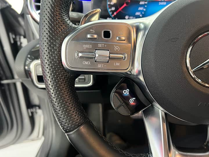 Фото 15 - Mercedes-Benz A-Class AMG