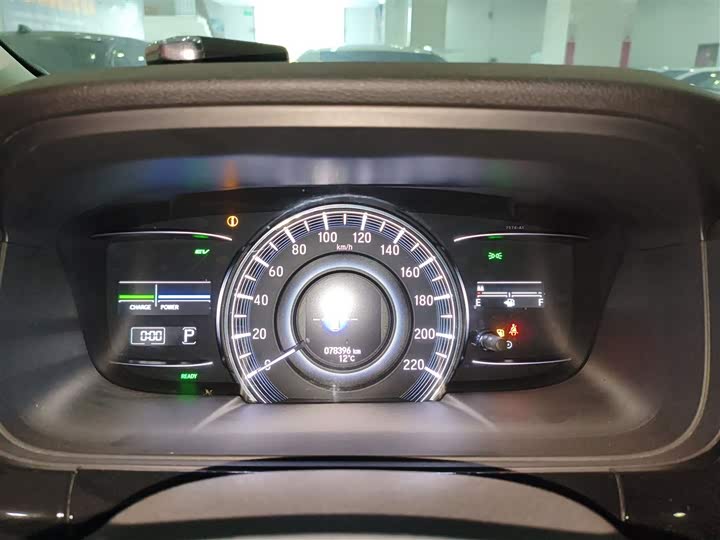 Фото 12 - Honda Elysion