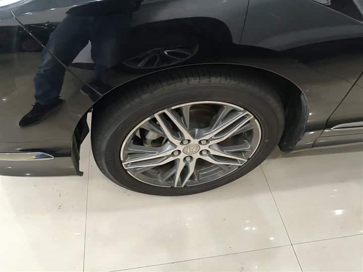 Фото 23 - Honda Elysion