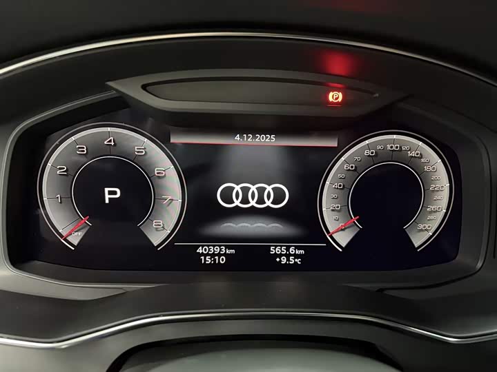 Фото 8 - Audi A7L
