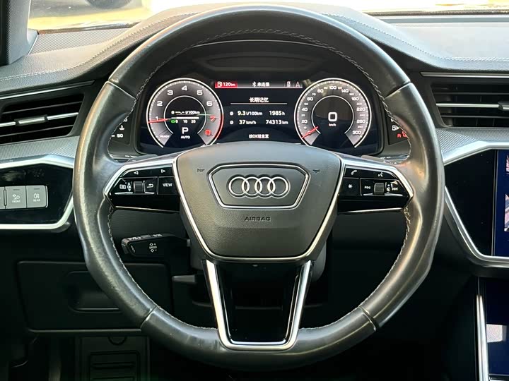 Фото 19 - Audi A6L