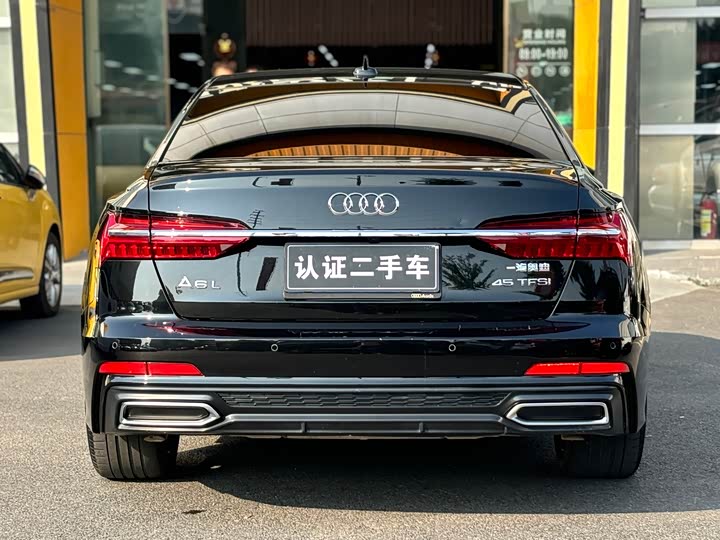 Фото 2 - Audi A6L