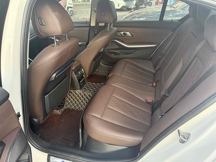 Фото 9 - BMW 3 Series