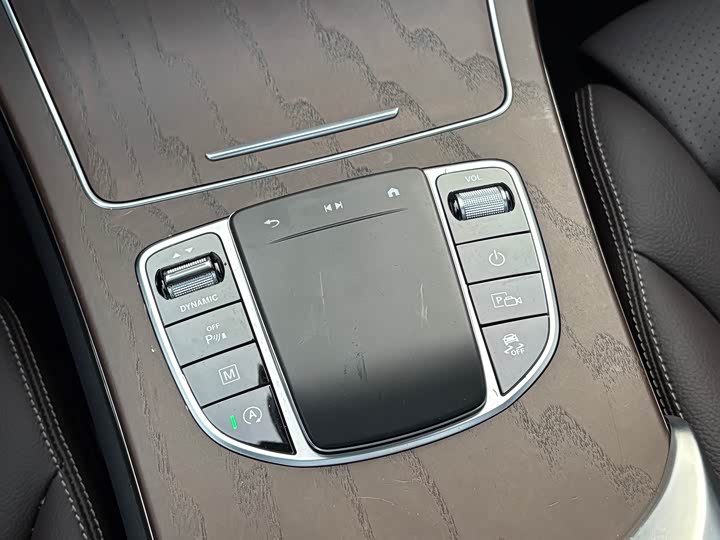 Фото 11 - Mercedes-Benz GLC-Class