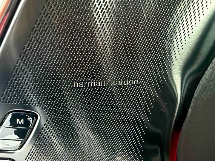 Фото 11 - Volvo S90