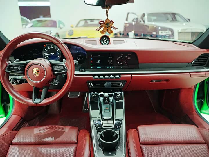 Фото 8 - Porsche 911