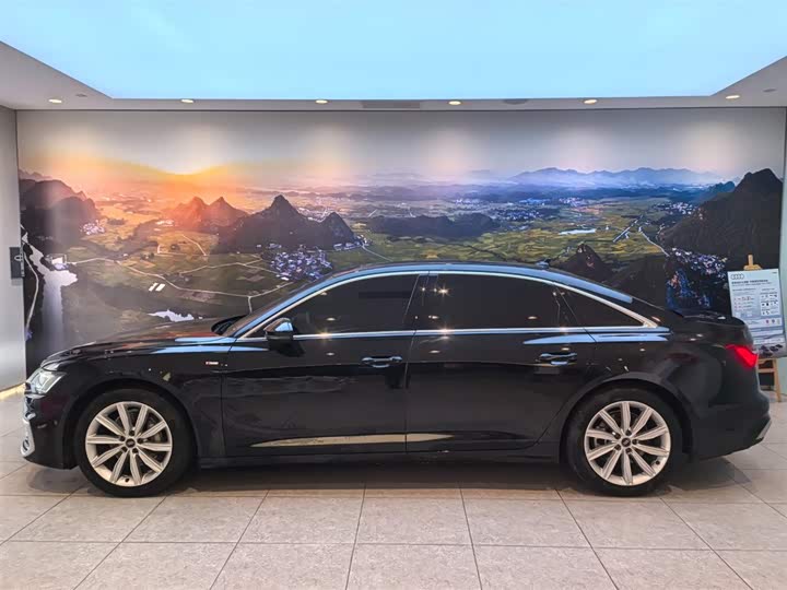 Фото 5 - Audi A6L