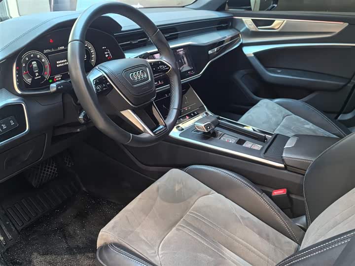 Фото 9 - Audi A6L