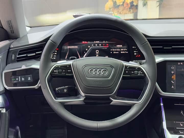Фото 20 - Audi A7L