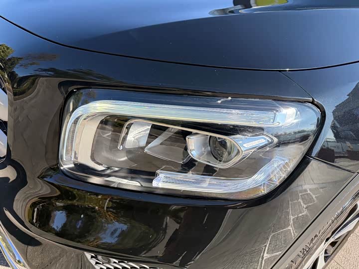 Фото 13 - Mercedes-Benz GLB-Class